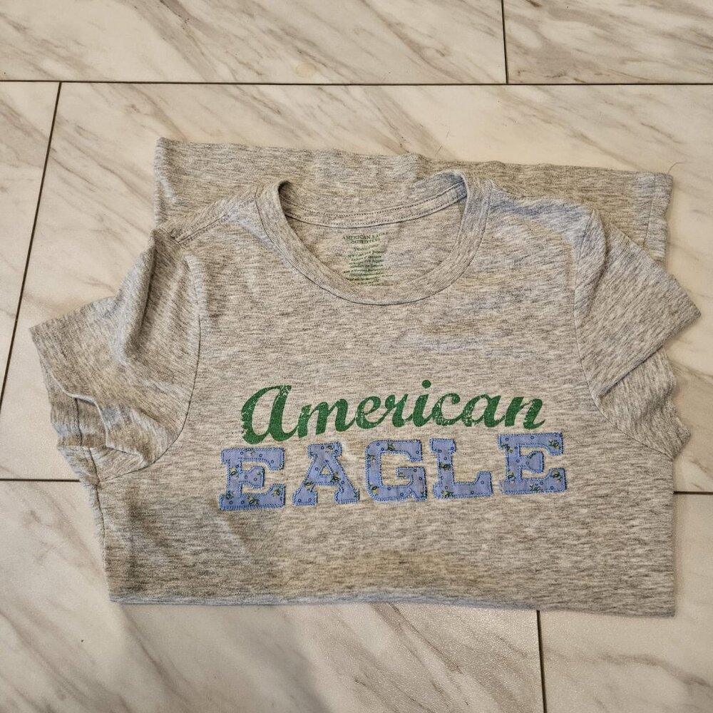 5 American Eagle Women Size Small Shirts Y2K - 1 owner - Picture 3 of 14